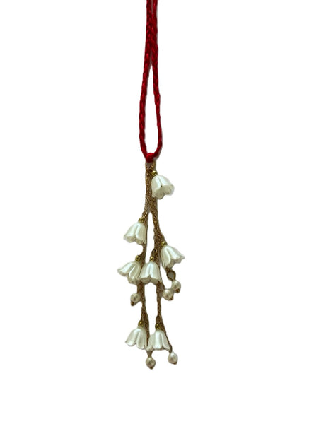 Rakhi Bhabhi Lumba White Flowers